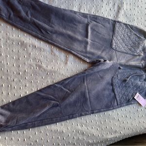 Gray Skinny Jeans with Sleek Fit